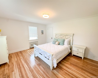 31 Liberty Street - Photo Thumbnail 19