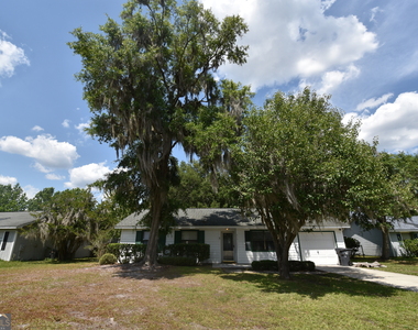 413 Sunnyside Drive - Photo Thumbnail 2