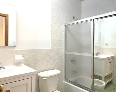 45-48 47 Street - Photo Thumbnail 4