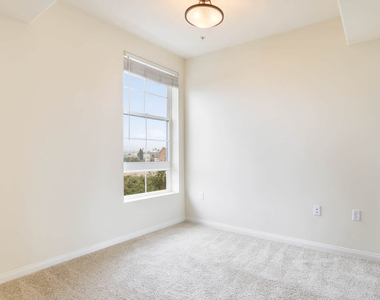918 S. Oxford Ave - Photo Thumbnail 15