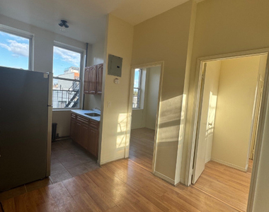 74 Stanhope Street - Photo Thumbnail 1