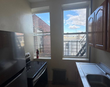 74 Stanhope Street - Photo Thumbnail 4