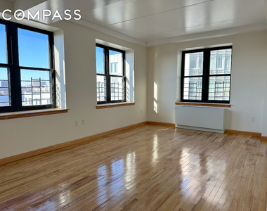 540 W 53rd Street - Photo Thumbnail 1