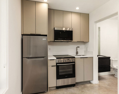 2614 Kansas Avenue - Photo Thumbnail 3