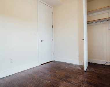 435 Bleecker Street - Photo Thumbnail 5