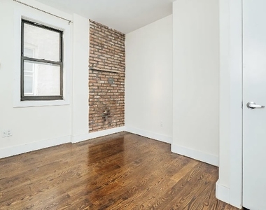 435 Bleecker Street - Photo Thumbnail 2