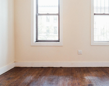 435 Bleecker Street - Photo Thumbnail 4