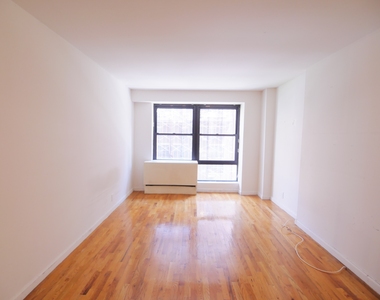 225 East 85th Street - Photo Thumbnail 5
