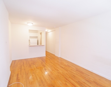225 East 85th Street - Photo Thumbnail 3