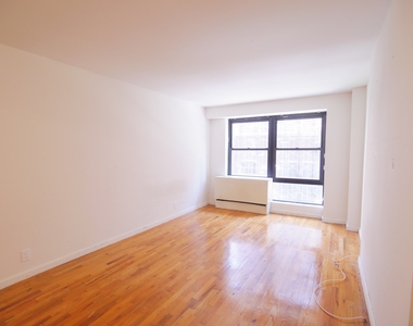 225 East 85th Street - Photo Thumbnail 4