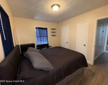 412 Clarence Rowe Avenue - Photo Thumbnail 6