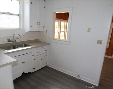 412 D Street - Photo Thumbnail 9