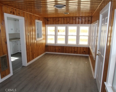 412 D Street - Photo Thumbnail 12