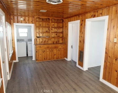 412 D Street - Photo Thumbnail 14