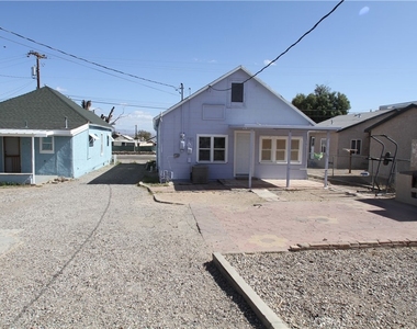412 D Street - Photo Thumbnail 17