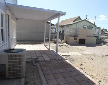 412 D Street - Photo Thumbnail 16