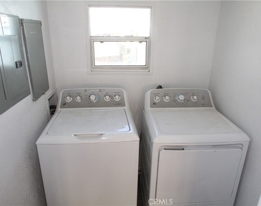 412 D Street - Photo Thumbnail 11