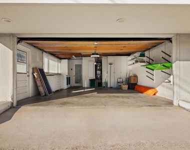 2122 Paseo Dorado - Photo Thumbnail 25