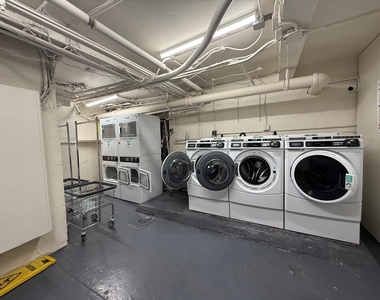 71 West 12th Street - Photo Thumbnail 12