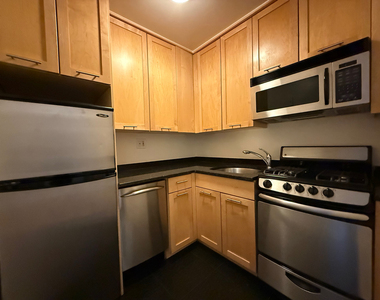 145 4th Avenue - Photo Thumbnail 7