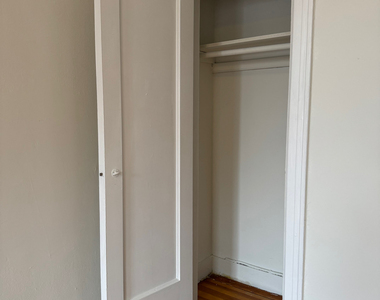 21-6 33rd Street - Photo Thumbnail 16