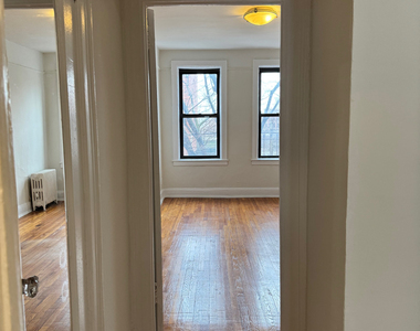 21-6 33rd Street - Photo Thumbnail 12