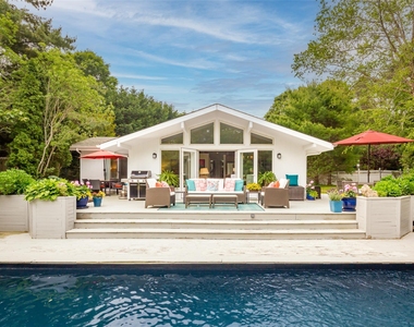 21 Hillover Road E - Photo Thumbnail 47