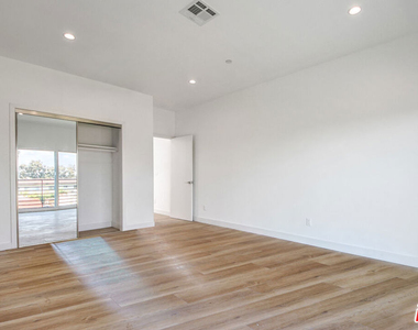 1921 Carmona Avenue - Photo Thumbnail 26