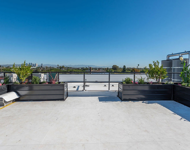 11600 National Boulevard - Photo Thumbnail 20