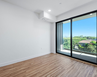 11600 National Boulevard - Photo Thumbnail 23