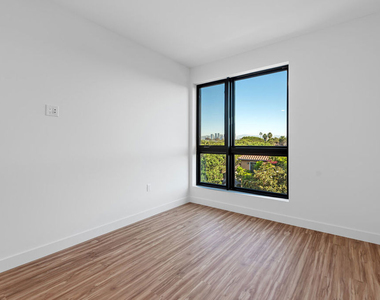11600 National Boulevard - Photo Thumbnail 13