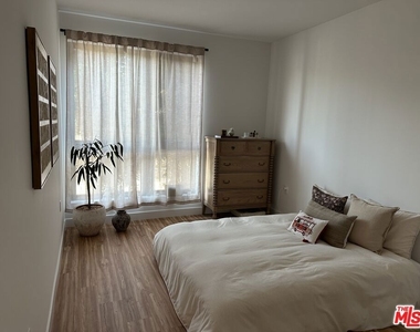 11600 National Boulevard - Photo Thumbnail 12