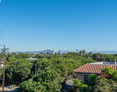11600 National Boulevard - Photo Thumbnail 17