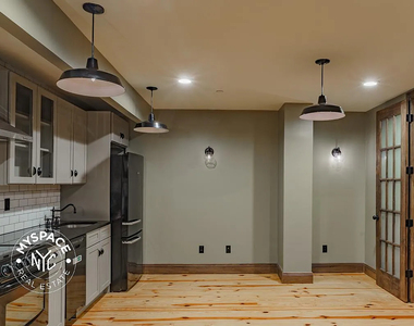 45 Newel Street - Photo Thumbnail 2