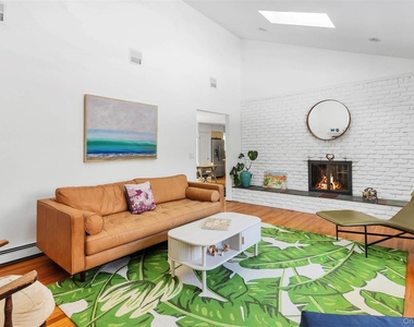 485 Pine Road - Photo Thumbnail 3