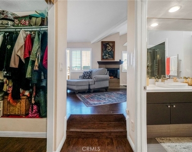 18730 Hatteras Street - Photo Thumbnail 27