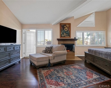 18730 Hatteras Street - Photo Thumbnail 26