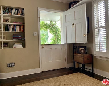 1309 Warnall Avenue - Photo Thumbnail 6