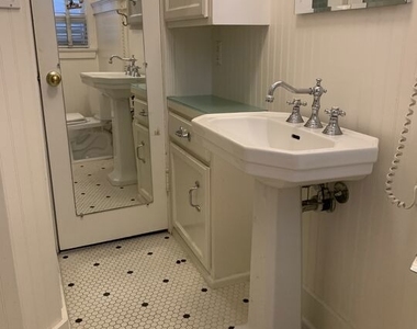 1309 Warnall Avenue - Photo Thumbnail 12