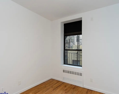 East 84th Street - Photo Thumbnail 7