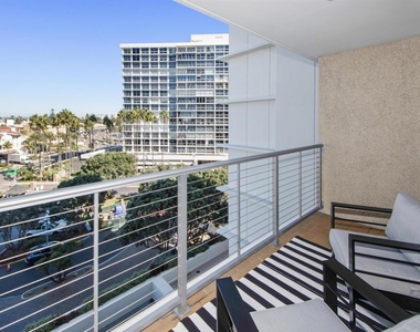 1720 Avenida Del Mundo - Photo Thumbnail 17