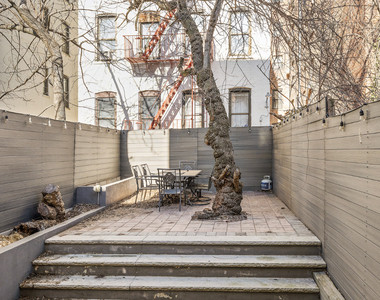 557 W 159th Street - Photo Thumbnail 12