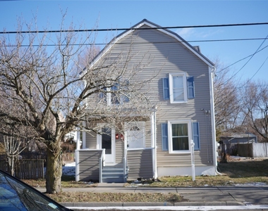 6 Tracy St Apt 2 - Photo Thumbnail 0