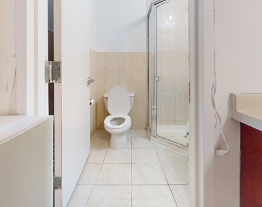 102-02 Queens Blvd - Photo Thumbnail 8
