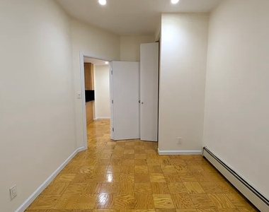 East 78th Street - Photo Thumbnail 8