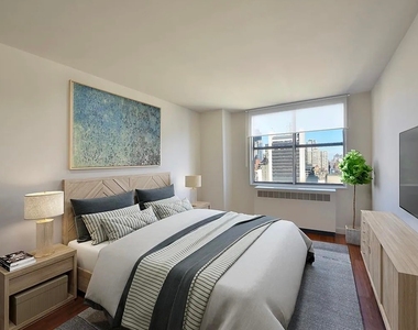 East 46th Street - Photo Thumbnail 2