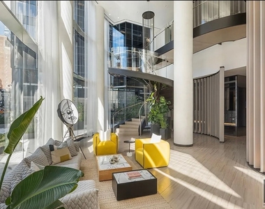 East 39th Street - Photo Thumbnail 9