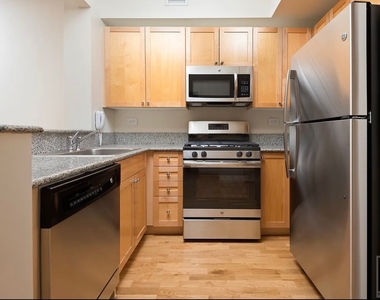 Lexington Avenue - Photo Thumbnail 4
