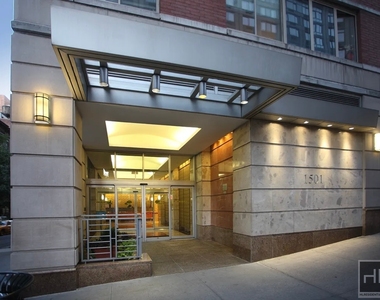 Lexington Avenue - Photo Thumbnail 2