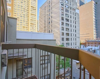 East 37th Street - Photo Thumbnail 14